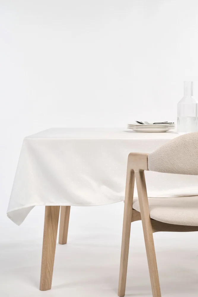 Duk hvit – 140×250 cm v:9543114 Duk hvit – 140×250 cm v:9543114