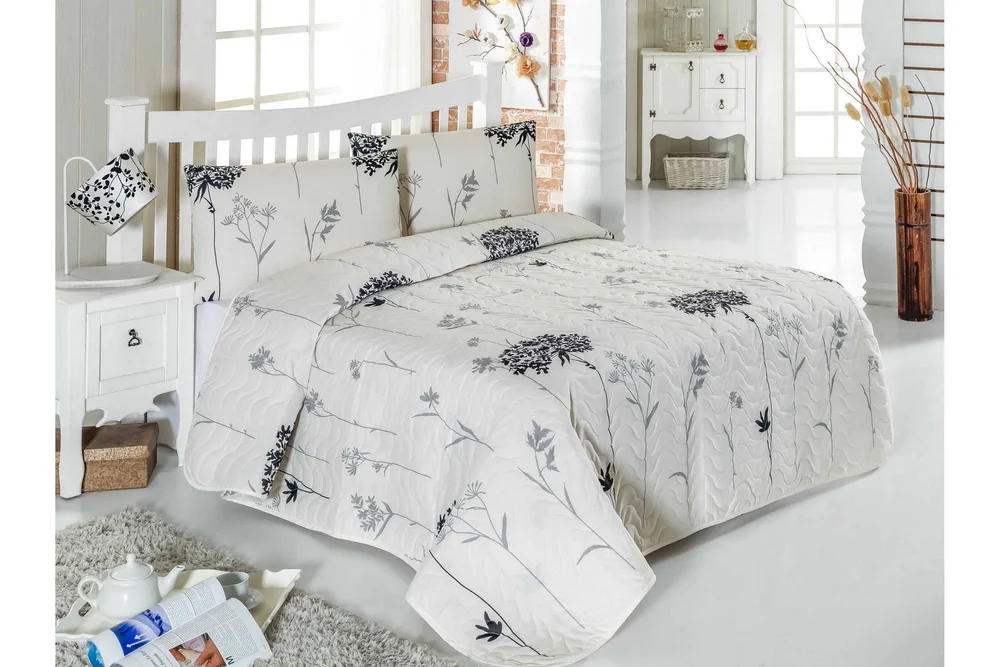 Eponj Home Sengeteppe Dobbelt 200×220+2 Putetrekk Quiltet v:1910565 Eponj Home Sengeteppe Dobbelt 200×220+2 Putetrekk Quiltet v:1910565