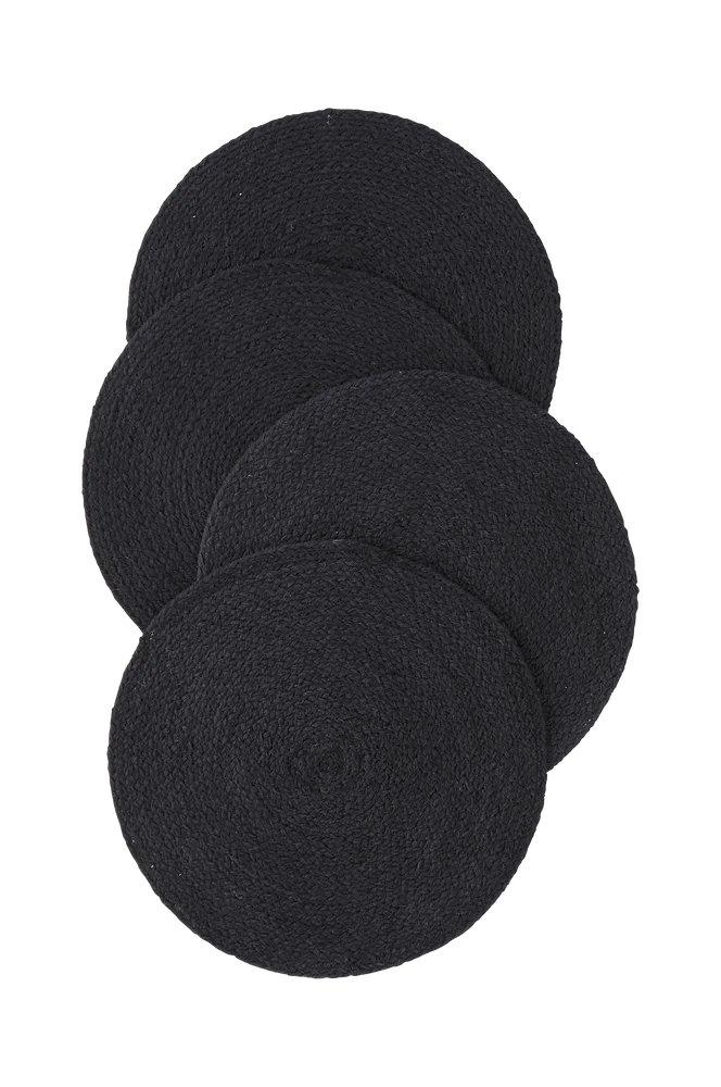 Bordbrikke Ria i jute, 4-pk – Svart – Tekstiler | m v:1711435 Bordbrikke Ria i jute, 4-pk – Svart – Tekstiler | m v:1711435