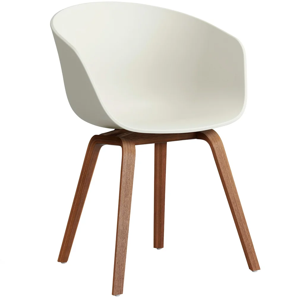 AAC 22 2.0 Lenestol, Lakkert Valnøtt / Melange Cream v:5004577 AAC 22 2.0 Lenestol, Lakkert Valnøtt / Melange Cream v:5004577