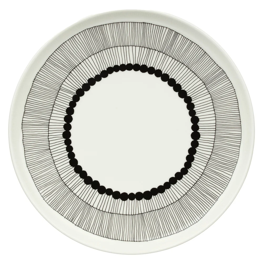 Siirtolapuutarha Tallerken 25 cm, Sort / Hvit v:1810966 Siirtolapuutarha Tallerken 25 cm, Sort / Hvit v:1810966