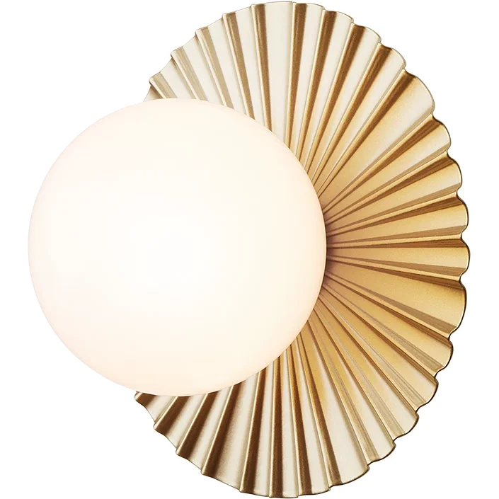 Liila Muuse Vegg-/Taklampe 200 mm, Nordic Gold / Opal v:5340144 Liila Muuse Vegg-/Taklampe 200 mm, Nordic Gold / Opal v:5340144
