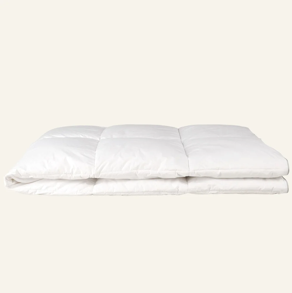 Helårs dundyne hvit – 140×200 cm v:6273686 Helårs dundyne hvit – 140×200 cm v:6273686